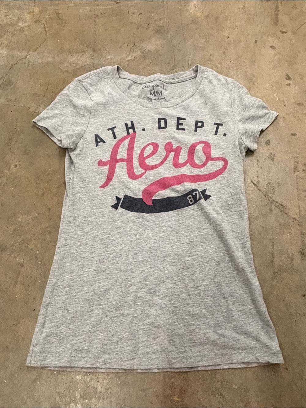 Vintage Y2K Aeropostale Graphic Tee Gray Pink Ath Dept 87 Women’s Medium